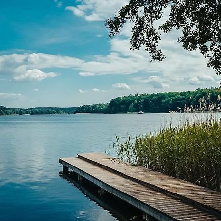 Ferienzimmer Direkt Am See Priepert Bagian luar foto