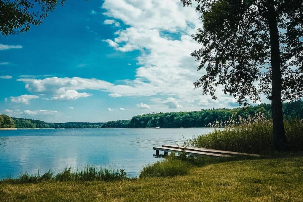 Ferienzimmer Direkt Am See Priepert Bagian luar foto